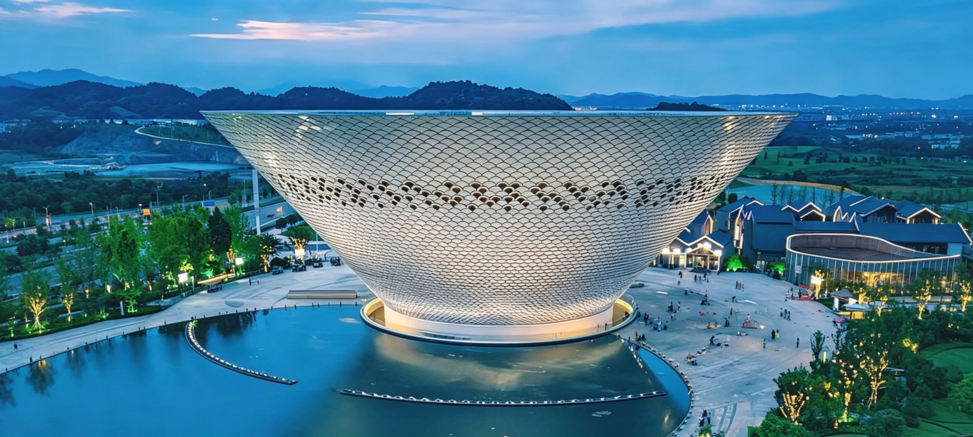 Core Jingdezhen City Highlights Tour: Bowl Theatre, Ceramics Museum, Ancient Kiln & Taoxichuan