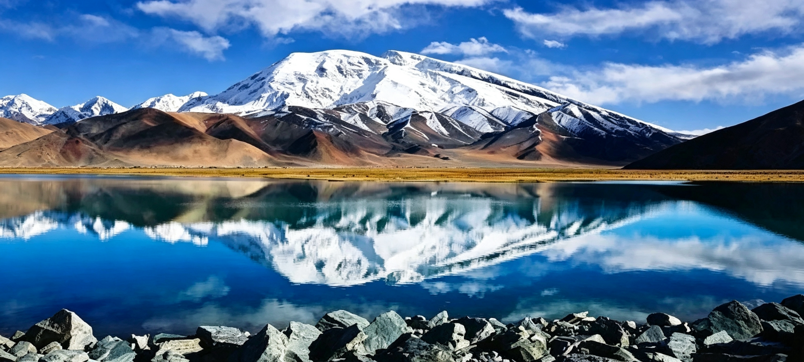 Tashkurgan → Kashgar | Tashkurgan Ancient Stone City & Golden Grassland + Kashgar Old Town